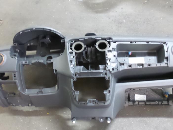Używane Panel Dacia Lodgy (JS/SD0J) 1.2 TCE 16V Cena na żądanie oferowane przez Autodemontage van de Laar