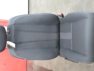 Used Seat, right Renault Megane III Berline (BZ) 1.9 dCi Price € 150,00 Margin scheme offered by Autodemontage van de Laar