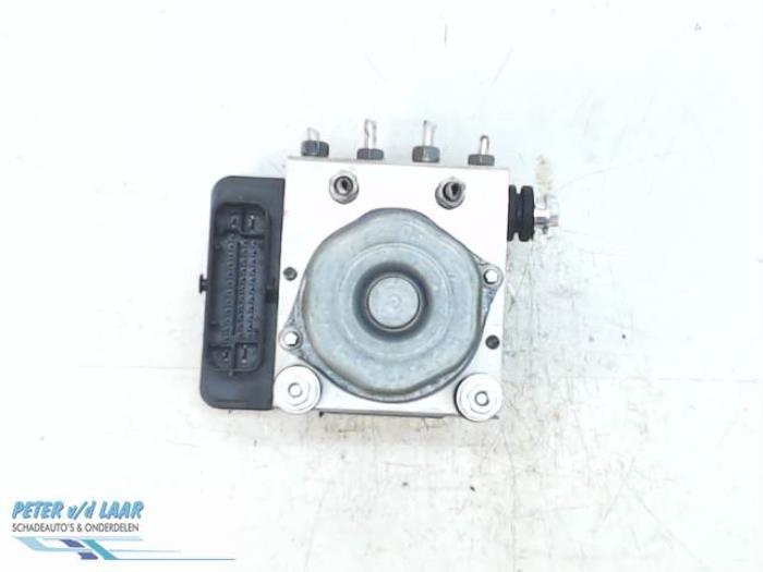 Usagé Bloc ABS Smart Forfour (453) 0.9 TCE 12V Prix € 200,00 Règlement à la marge proposé par Autodemontage van de Laar