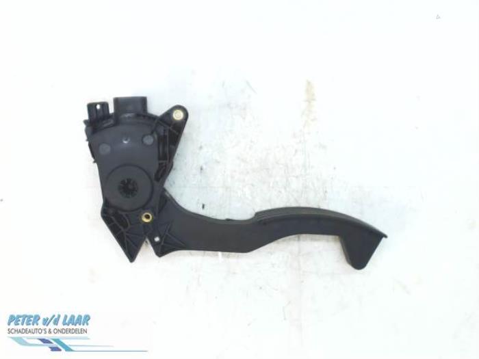Używane Pedal gazu Smart Forfour (453) 0.9 TCE 12V Cena € 60,00 Procedura marży oferowane przez Autodemontage van de Laar