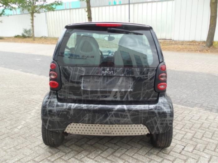 Begagnade Baklucka Smart Fortwo Coupé (450.3) 0.7 Pris € 75,00 Marginaltabell erbjuds av Autodemontage van de Laar