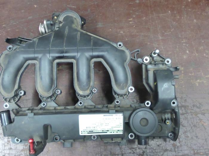Gebrauchte Ventildeckel Peugeot 407 SW (6E) 2.0 HDiF 16V Preis € 50,00 Margenregelung angeboten von Autodemontage van de Laar