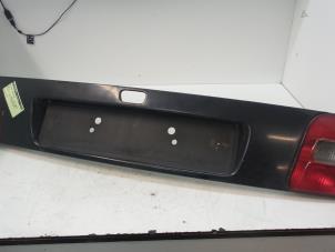 Usagé Réflecteur plaque arrière Volvo V40 (VW) 1.9 16V T4 Prix € 50,00 Règlement à la marge proposé par Autodemontage van de Laar