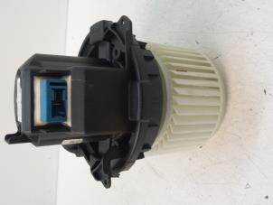Used Heating and ventilation fan motor Nissan Micra (K14) 1.0 12V Price € 125,00 Margin scheme offered by Autodemontage van de Laar