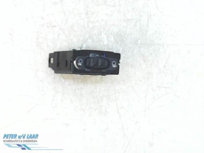 AIH headlight switch from a Renault Master IV (EV/HV/UV/VA/VB/VD/VF/VG/VJ) 2.3 dCi 170 16V 2018