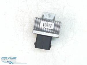 Used Glow plug relay Renault Master IV (EV/HV/UV/VA/VB/VD/VF/VG/VJ) 2.3 dCi 170 16V Price € 50,00 Margin scheme offered by Autodemontage van de Laar