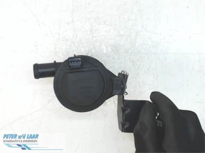 Begagnade Vattenpump Renault Master III (EV/HV/UV/VA/VB/VD/VF/VG/VJ) 2.3 dCi 170 16V Pris € 50,00 Marginaltabell erbjuds av Autodemontage van de Laar
