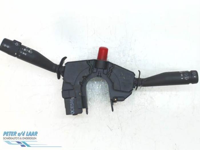 Begagnade Spak, rattstång Ford Ka I 1.3i Pris € 50,00 Marginaltabell erbjuds av Autodemontage van de Laar