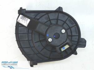 Used Heating and ventilation fan motor Renault Master IV (EV/HV/UV/VA/VB/VD/VF/VG/VJ) 2.3 dCi 170 16V Price € 108,90 Inclusive VAT offered by Autodemontage van de Laar