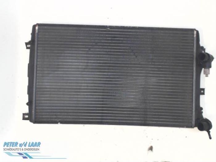 Usagé Radiateur Volkswagen Golf Plus (5M1/1KP) 1.9 TDI 105 Prix € 25,00 Règlement à la marge proposé par Autodemontage van de Laar