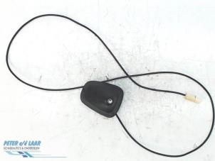 Used Antenna Smart Forfour (453) 1.0 12V Price on request offered by Autodemontage van de Laar