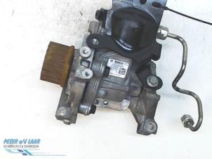 Used Diesel pump Renault Kadjar (RFEH) 1.5 Blue dCi Price € 423,50 Inclusive VAT offered by Autodemontage van de Laar
