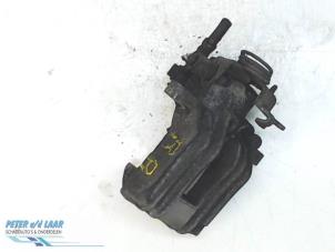 Used Rear brake calliper, right Dacia Logan MCV II/Sandero Wagon (7S) 0.9 TCE 12V Price € 60,00 Margin scheme offered by Autodemontage van de Laar