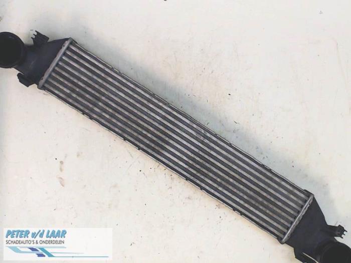 Usados Intercooler Mercedes C Combi (S203) Precio € 80,00 Norma de margen ofrecido por Autodemontage van de Laar