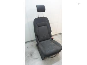 Używane Fotel prawy Ford S-Max (GBW) 2.0 16V Cena € 100,00 Procedura marży oferowane przez Autodemontage van de Laar