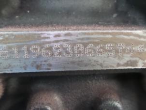 Engine from a Mercedes-Benz C Combi (S203) 2.2 C-220 CDI 16V 2003