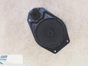 Used Rear spring retainer, right Renault Trafic (1FL/2FL/3FL/4FL) 1.6 dCi 125 Twin Turbo Price on request offered by Autodemontage van de Laar