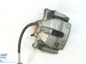 Used Front brake calliper, right Renault Kangoo/Grand Kangoo (KW) 1.5 dCi 85 Price € 70,00 Margin scheme offered by Autodemontage van de Laar