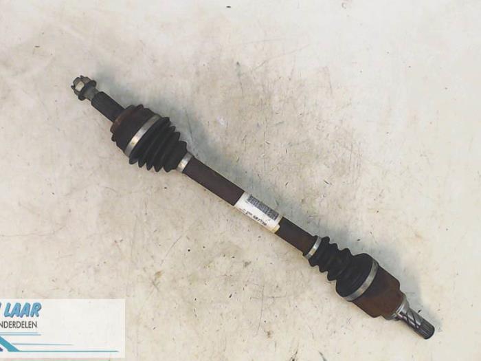 Front drive shaft, left from a Renault Kangoo/Grand Kangoo (KW) 1.5 dCi 85 2010