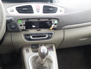 Usados Juego y módulo de airbag Renault Scénic III (JZ) 1.9 dCi Precio de solicitud ofrecido por Autodemontage van de Laar