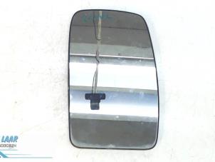 Gebrauchte Spiegelglas rechts Nissan Interstar (X70) 2.5 dCi 16V 100 Preis auf Anfrage angeboten von Autodemontage van de Laar