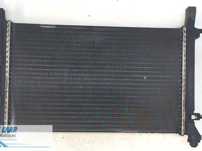 Gebrauchte Kühler Mercedes A (W169) 2.0 A-160 CDI 16V Preis € 35,00 Margenregelung angeboten von Autodemontage van de Laar