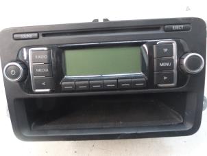 Used Radio CD player Volkswagen Polo V (6R) 1.6 TDI 16V 90 Price on request offered by Autodemontage van de Laar