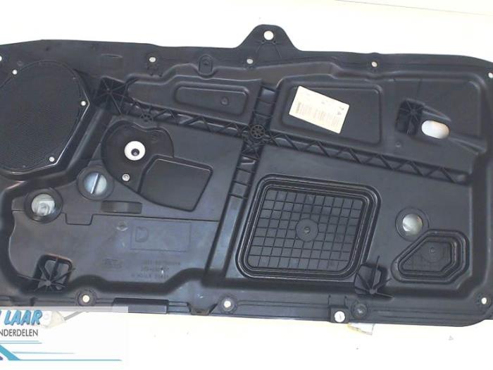 Window mechanism 2-door, front right from a Ford Fiesta 5 (JD/JH) 1.3 2007