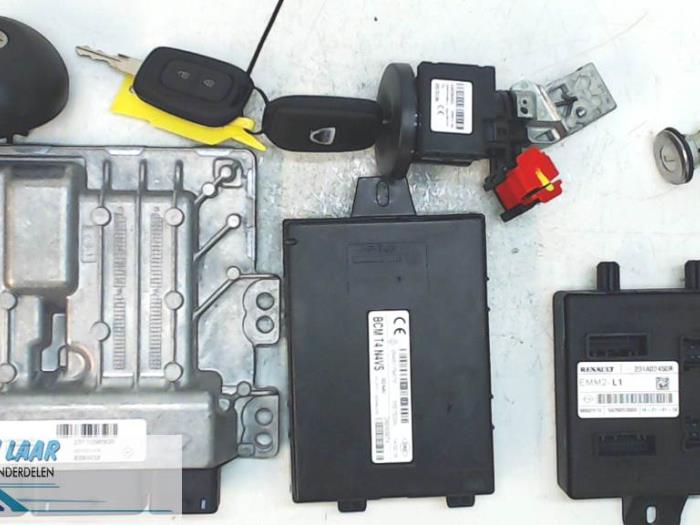 Used Engine management computer Dacia Duster (SR) 1.2 TCE 16V 4x4 Price on request offered by Autodemontage van de Laar