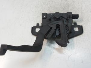 Used Bonnet lock mechanism Dacia Duster (SR) 1.2 TCE 16V 4x4 Price on request offered by Autodemontage van de Laar