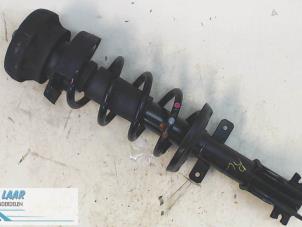 Used Front shock absorber rod, right Nissan NV 300 1.6 dCi 125 Price on request offered by Autodemontage van de Laar