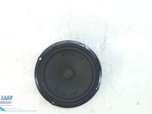 Used Speaker Volkswagen Golf VII (AUA) 1.6 TDI 16V Price on request offered by Autodemontage van de Laar