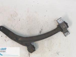 Used Front wishbone, right LDV Maxus 2.5 DTiC Price € 50,00 Margin scheme offered by Autodemontage van de Laar