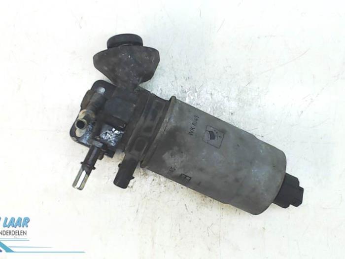 Fuel filter housing from a LDV Maxus 2.5 DTiC 2008