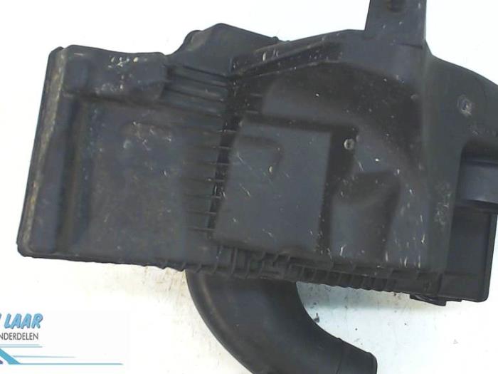 Gebrauchte Luftfiltergehäuse Renault Clio III (BR/CR) 1.5 dCi 85 Preis auf Anfrage angeboten von Autodemontage van de Laar