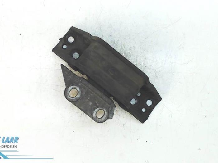 Used Engine mount LDV Maxus 2.5 DTiC Price € 25,00 Margin scheme offered by Autodemontage van de Laar