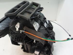 Usagé Boîtier chauffage Dacia Duster (SR) 1.6 16V 4x4 Prix sur demande proposé par Autodemontage van de Laar