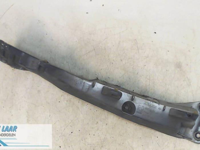 Usagé Divers Renault Clio III (BR/CR) 1.2 16V 75 Prix sur demande proposé par Autodemontage van de Laar