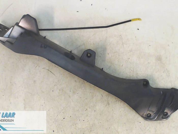 Usagé Divers Renault Clio III (BR/CR) 1.2 16V 75 Prix sur demande proposé par Autodemontage van de Laar