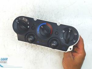 Usados Panel de control de calefacción Ford Fusion 1.4 TDCi Precio de solicitud ofrecido por Autodemontage van de Laar
