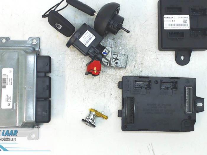 Used Engine management computer Dacia Duster (SR) 1.6 16V 4x4 Price € 484,00 Inclusive VAT offered by Autodemontage van de Laar