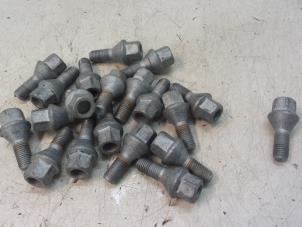 Used Set of wheel bolts Dacia Duster (SR) 1.6 16V 4x4 Price on request offered by Autodemontage van de Laar