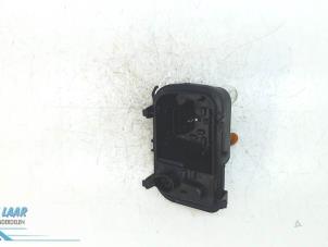 Used PCB, left taillight Dacia Duster (SR) 1.6 16V 4x4 Price on request offered by Autodemontage van de Laar