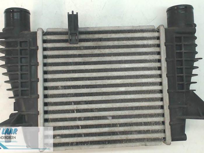 Intercooler from a Renault Clio III (BR/CR) 1.2 16V Tce 2013