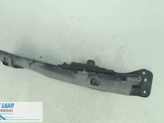 Usagé Divers Renault Clio III (BR/CR) 1.2 16V Tce Prix sur demande proposé par Autodemontage van de Laar