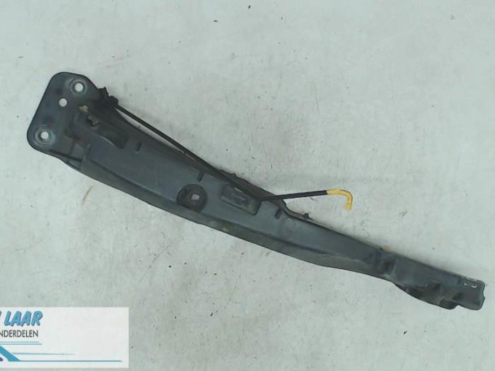 Usagé Divers Renault Clio III (BR/CR) 1.2 16V 75 Prix sur demande proposé par Autodemontage van de Laar