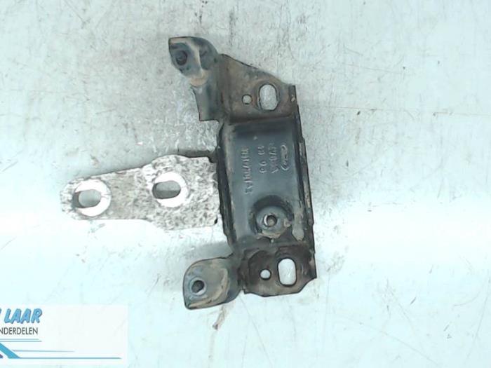 Used Engine mount Ford Fiesta 6 (JA8) 1.6 16V Sport Price on request offered by Autodemontage van de Laar