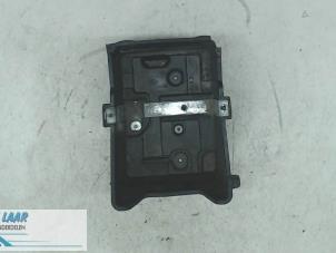 Usados Caja de batería Ford Fiesta 6 (JA8) 1.6 16V Sport Precio de solicitud ofrecido por Autodemontage van de Laar