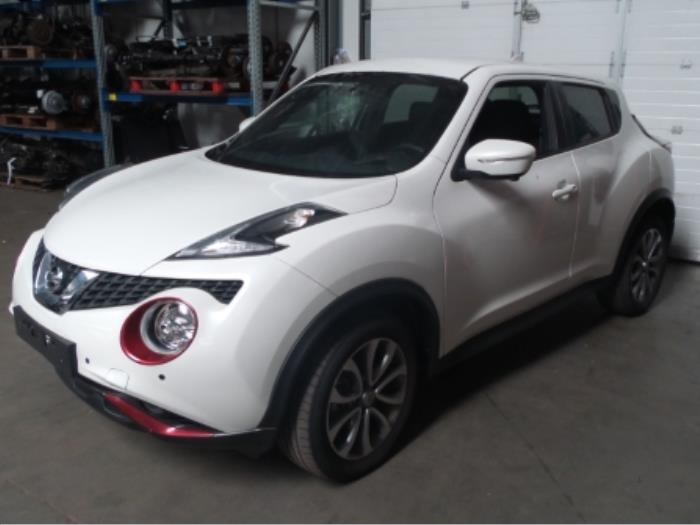 Begagnade Underram Nissan Juke (F15) 1.2 DIG-T 16V Pris € 200,00 Marginaltabell erbjuds av Autodemontage van de Laar