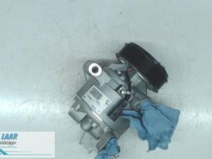 Używane Pompa klimatyzacji Dacia Duster (SR) 1.5 dCi 109 Cena € 200,00 Procedura marży oferowane przez Autodemontage van de Laar